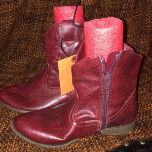 Girls fashion boots red in excellent condition 4